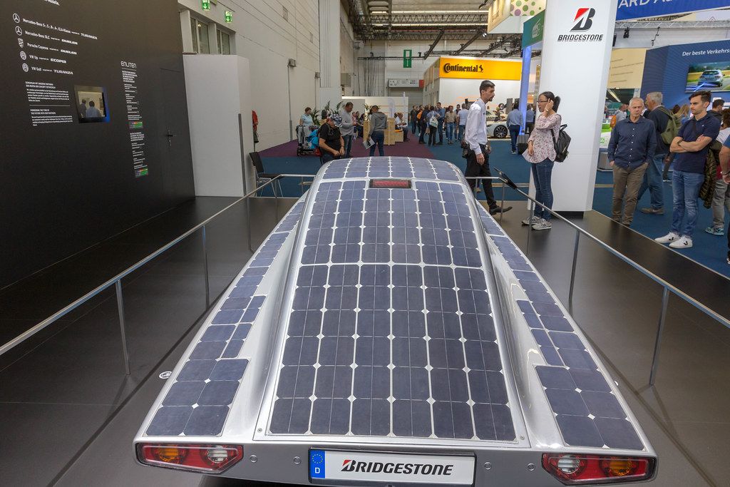 Futuristic vehicles: German students designed the electric solar car blue.cruiser, with solar cells on the car body