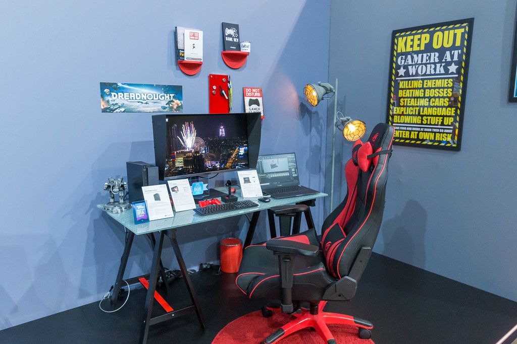 Gamer At Work Desk Gaming Chair And Asus Proart Station D940mx