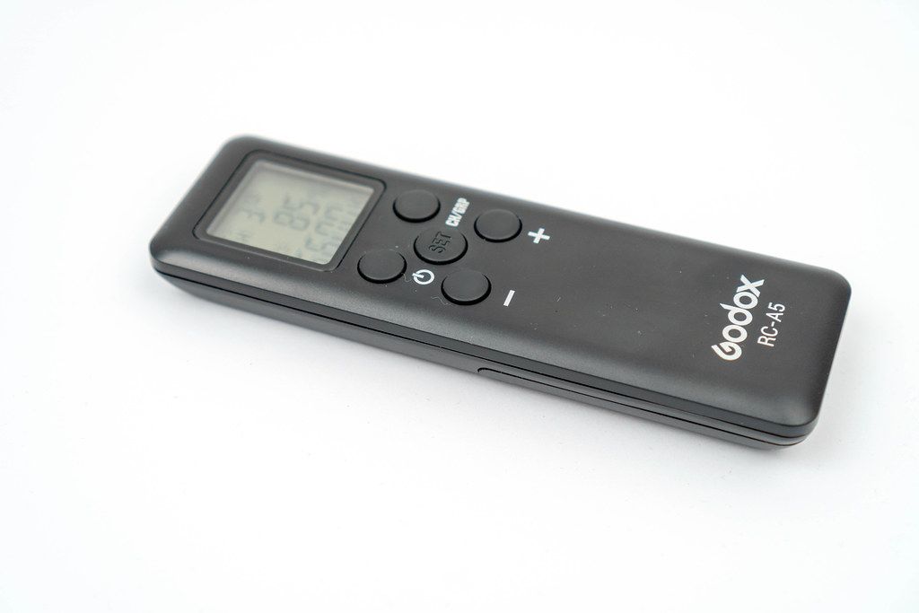 Godox-remote-controller-for-Led-reflectors.jpg
