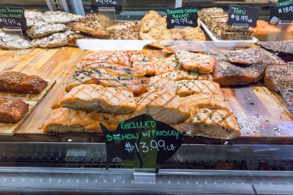 Grilled salmon with parsley at Chicago French Market