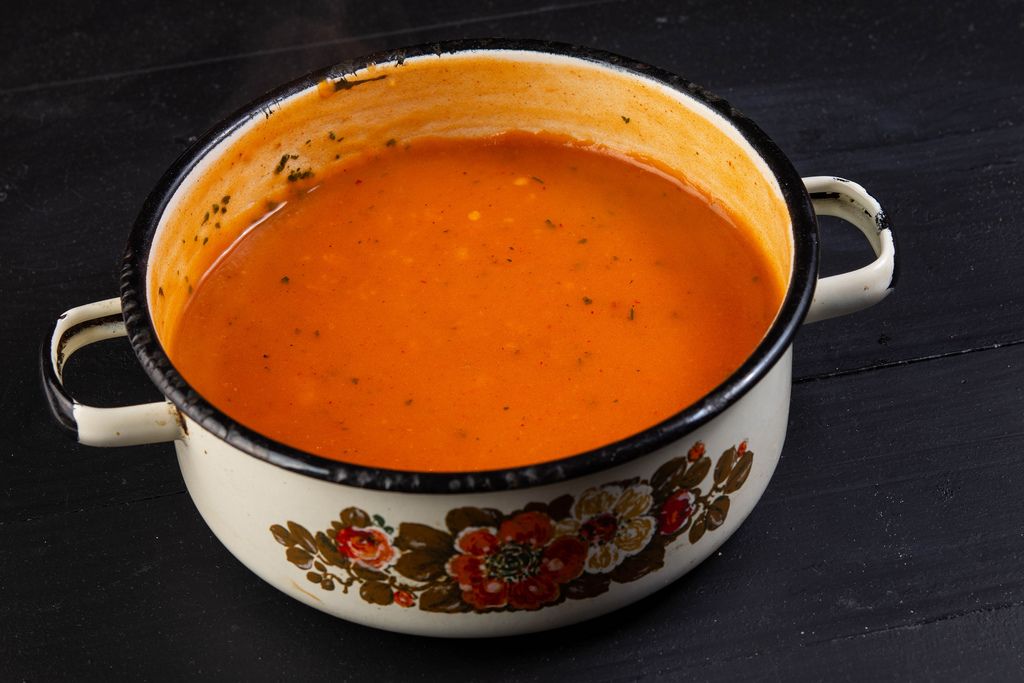 Homemade Tomato Sauce in the old rustic bowl (Flip 2019)
