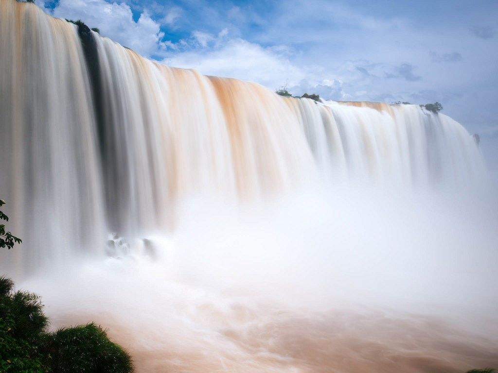Iguazu Falls – side view / Iguazu Falls - Seitenansicht