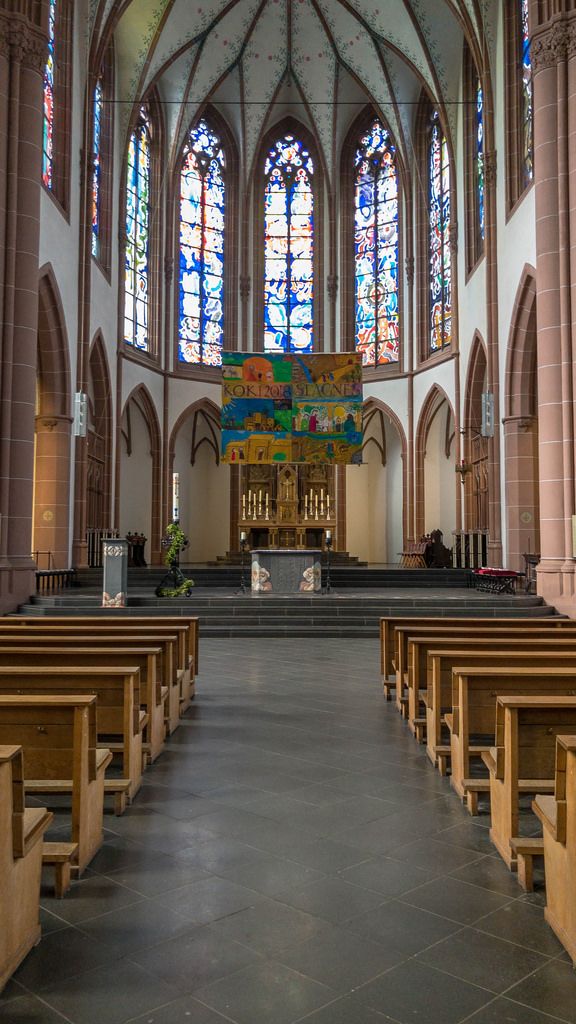 Innenraum der Agneskirche in Köln