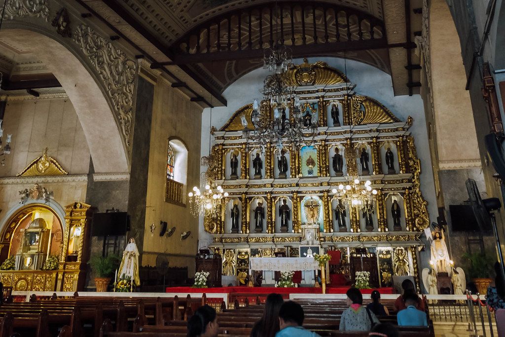 Inside the Sto. Nino Church in Cebu (Flip 2019)