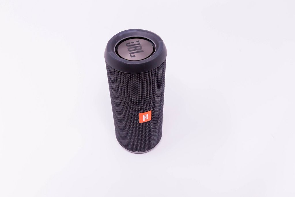JBL Flip 4 portable Bluetooth speaker