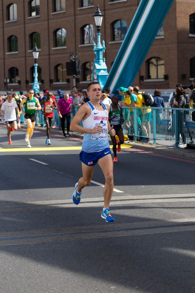 Josh Griffiths und weitere Läufer (Marathon Finale) bei den IAAF Leichtathletik-Weltmeisterschaften 2017 in London