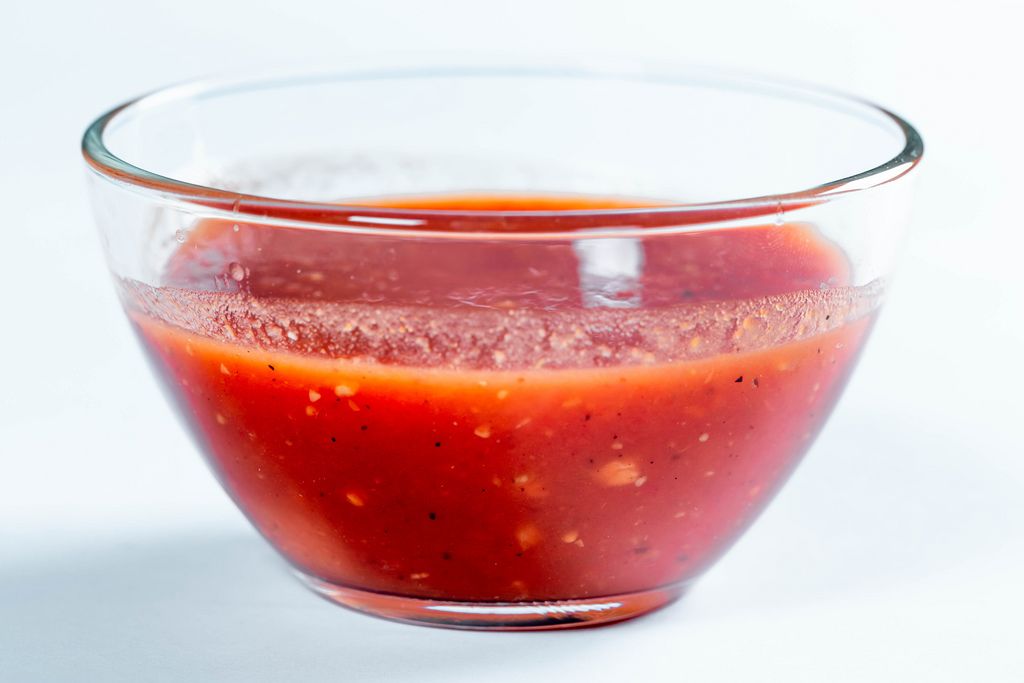 Ketchup in glass bowl (Flip 2019) (Flip 2019) Flip 2019