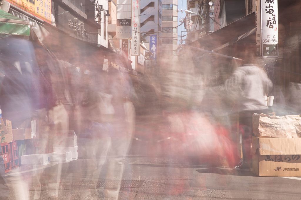 Langzeitbelichtung am Marktplatz - Tokyo, Japan