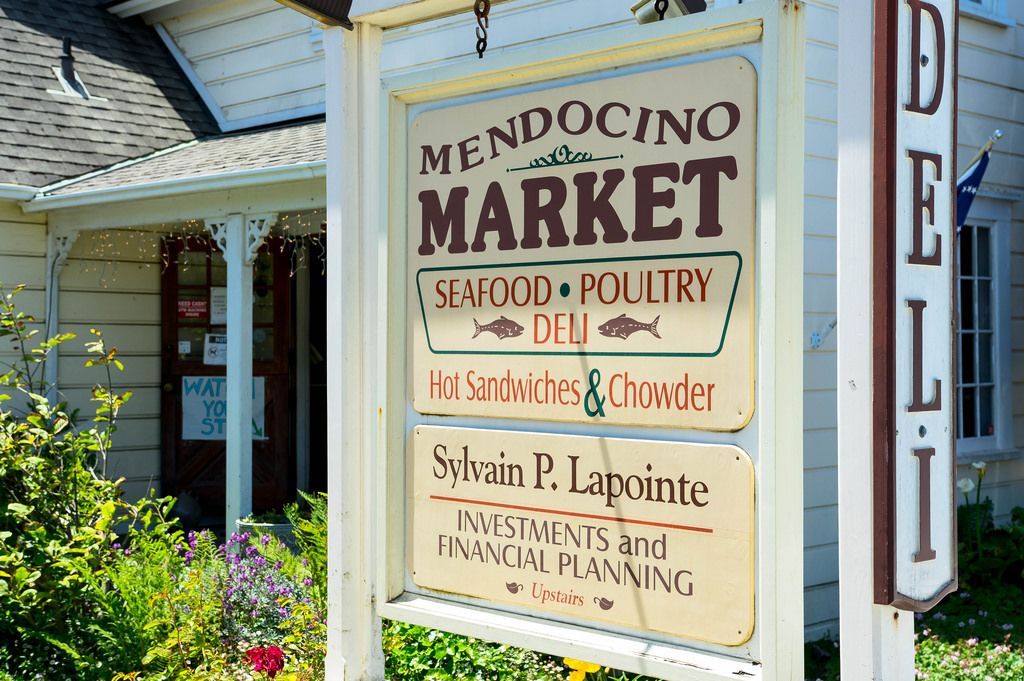 Mendocino market plaque