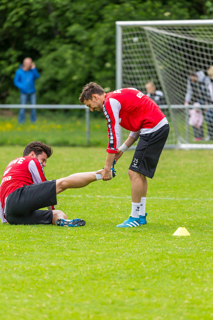 Mladenovic und Jojic mit Spaß beim Training