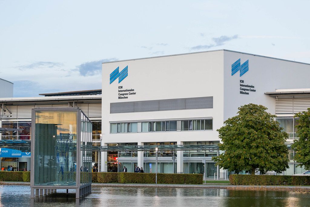 Modernes Kongresszentrum: das Gebäude vom ICM – Internationale Congress Center in München