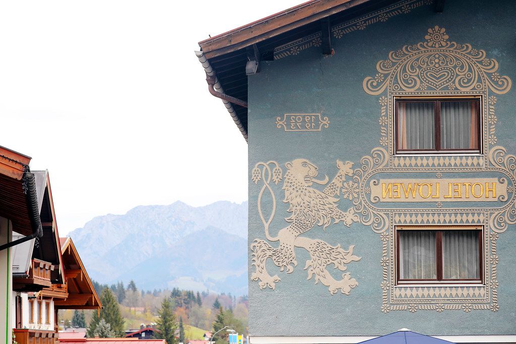 Painted hotel in German village, Reit im Winkl (Flip 2019)