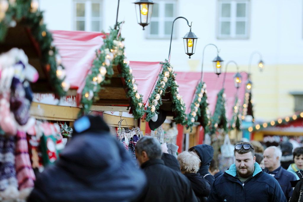 People and huts at Sibiu Christmas Fair (Flip 2019)