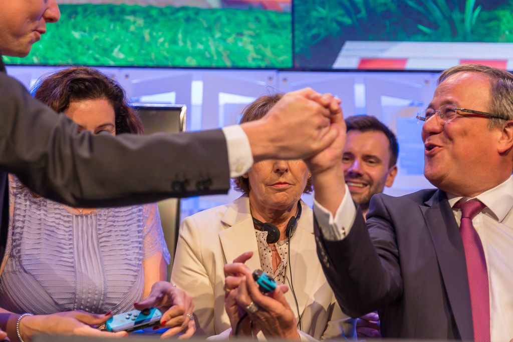 Politicians playing Super Mario Party at Gamescom
