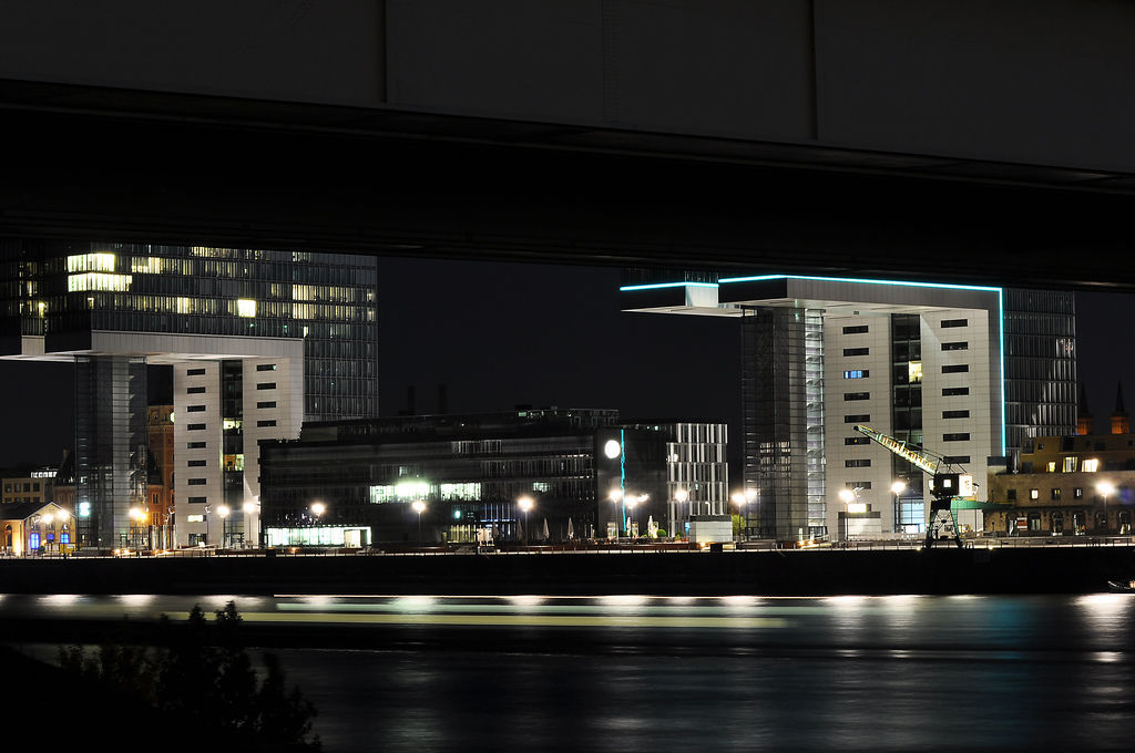 Rheinauhafen Köln bei Nacht