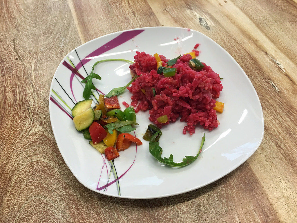 Rote-Beete-Risotto mit Gemüse