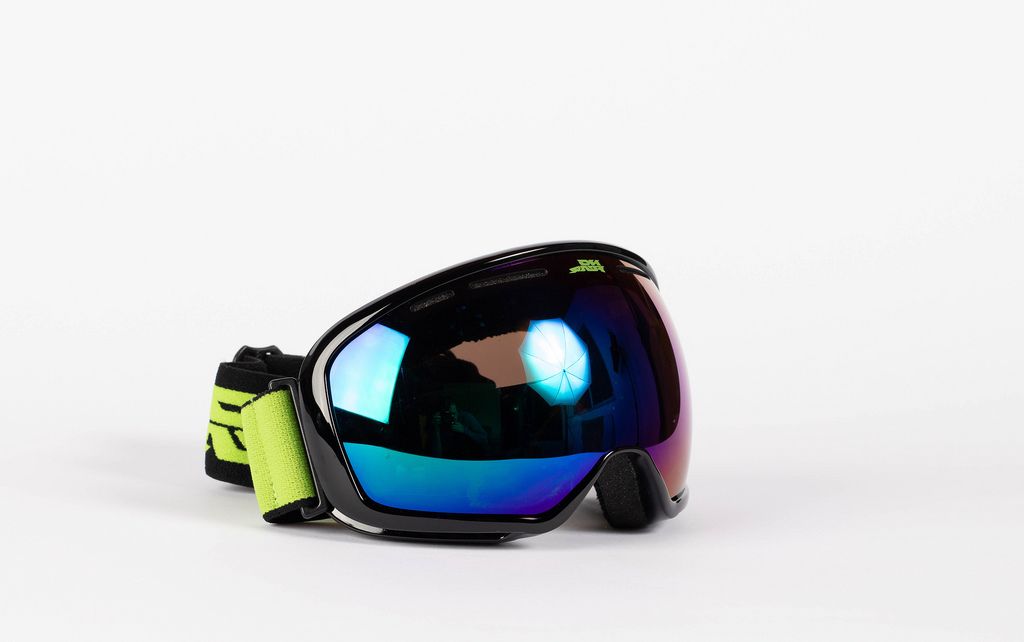 Ski goggles isolated on white (Flip 2019) (Flip 2019) Flip 2019