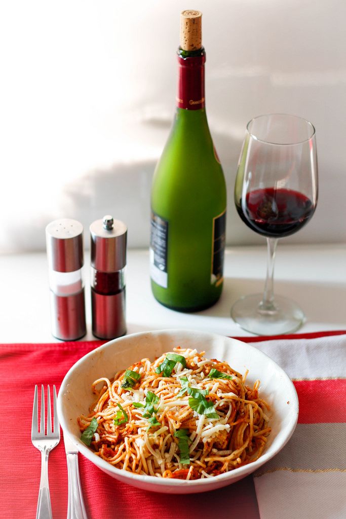 spaghetti with red wine glass