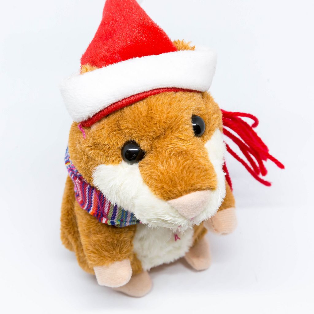 Sprechender Hamster mit Weihnachtsmütze