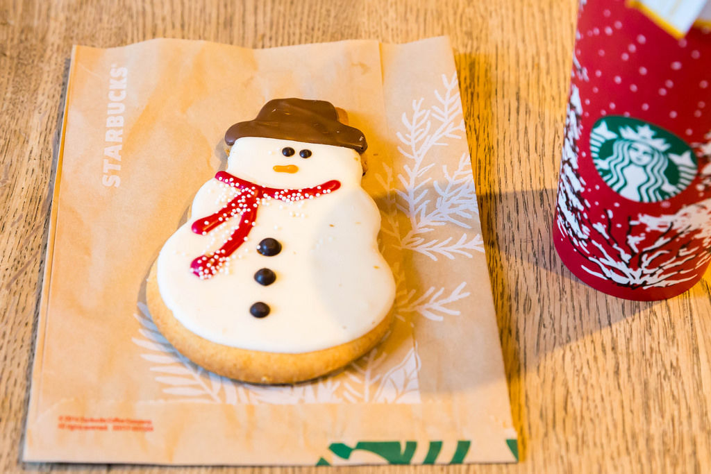 Starbucks: Holiday Snowman Cookie
