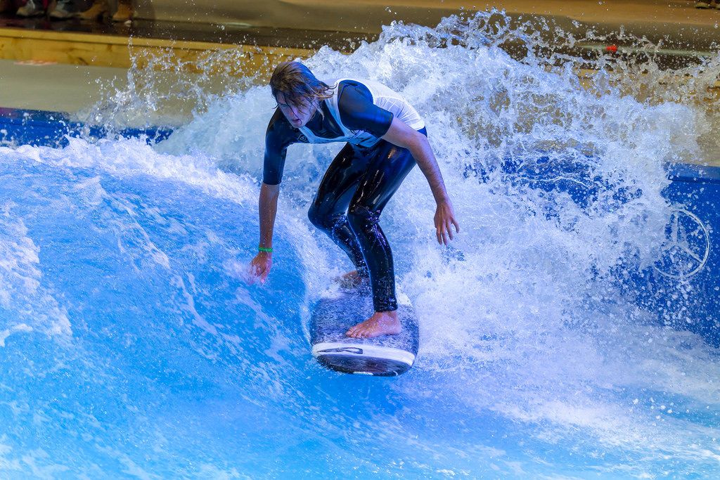 Surfing in the Surfpool by Citywave at fair Boot Düsseldorf 2018