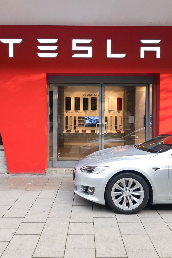Tesla Motors Store München