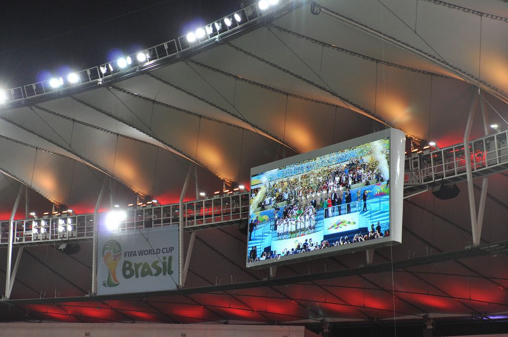 Übertragung der Siegerehrung auf dem Bildschirm im Maracanã-Stadion - Fußball-WM 2014, Brasilien