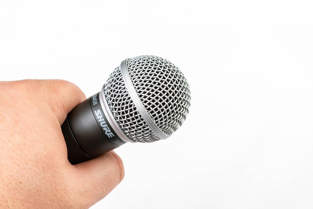 Vocal Microphone In The Hand Creative Commons Bilder