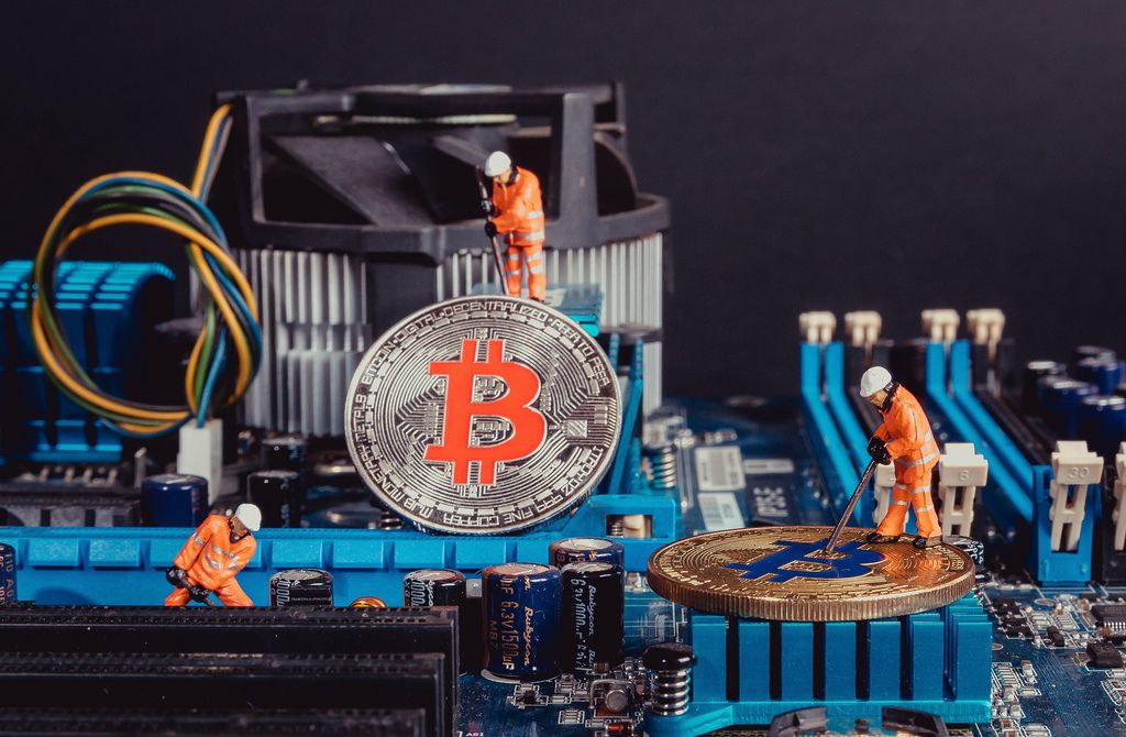 molobeng mining bitcoins