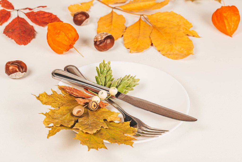 Autumn thanksgiving table setting