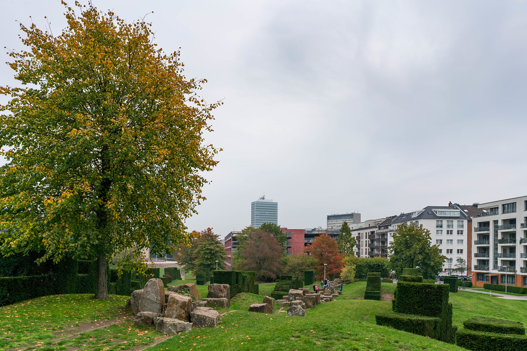City park with peculiar rocks and cube bushes in Düsseldorf