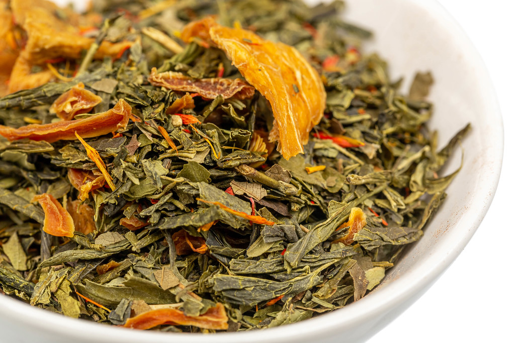 Close-up, green tea with saffron