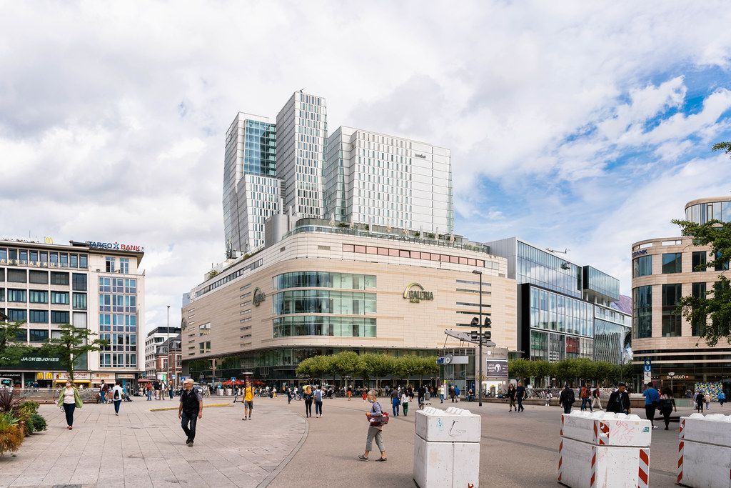 Galeria shopping center in the city center of Hamburg