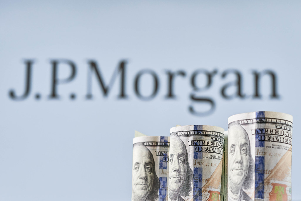 JP Morgan mulls cryptocurrency transaction among clients