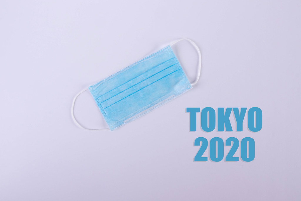 Medical face mask with Tokyo 2020 text