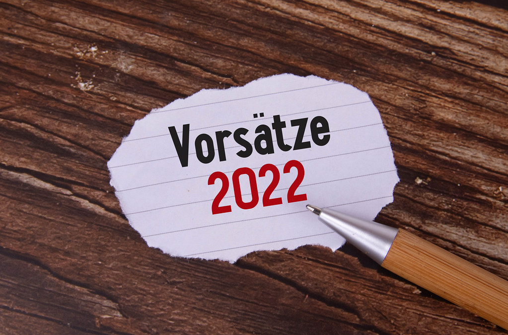 Piece of paper with Vorsätze 2022 text