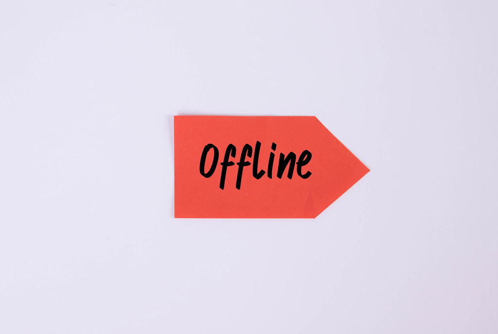Red arrow with Offline text