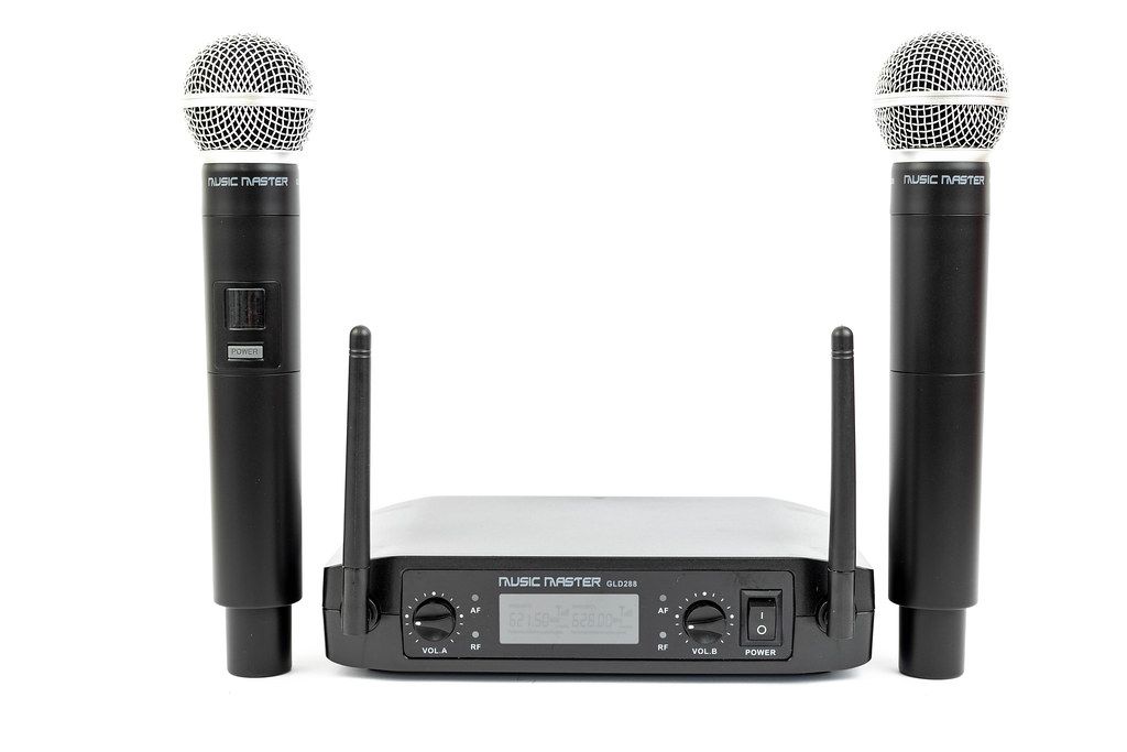Vocal Microphones with Wireless Transmitter above white background