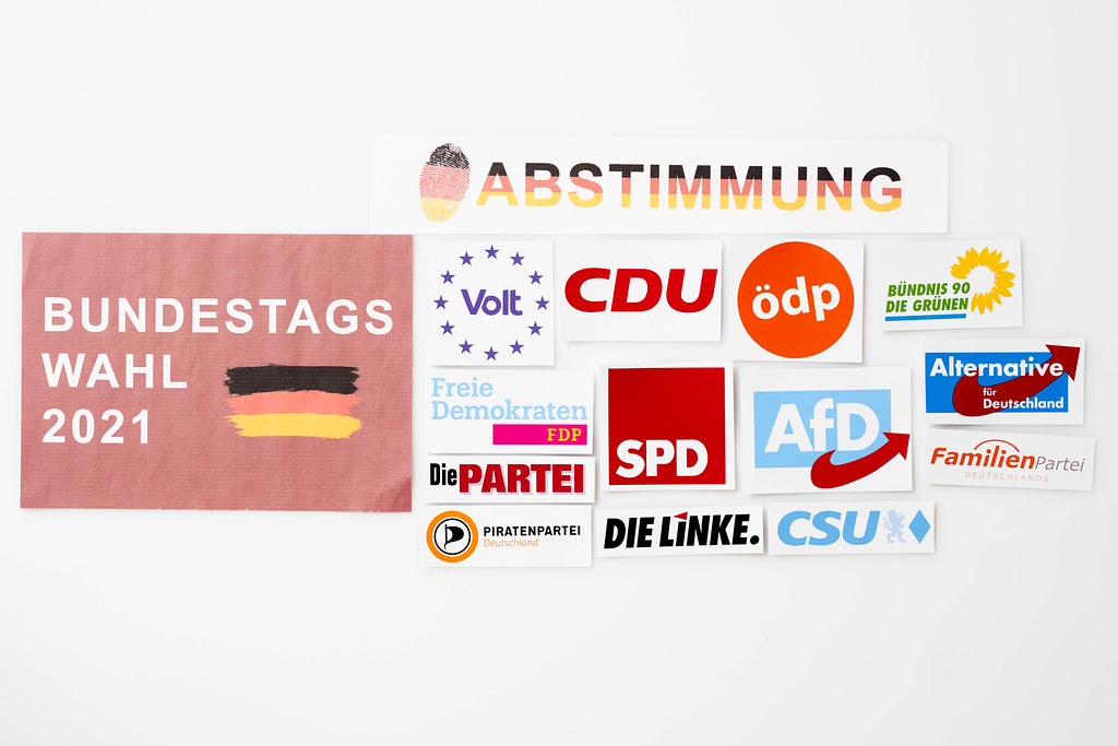 Volt, CDU, die Grünen, FDP, CSU, AfD, die Linke, die Piratenpartei vor der Bundestagswahl 2021