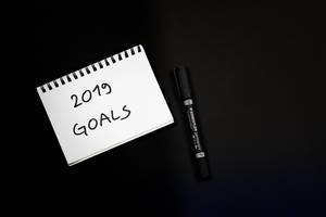 2019 goals written on notebook