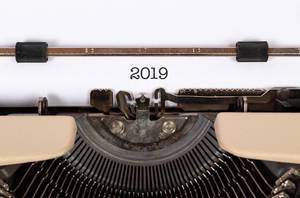 2019 mit einer alten Schreibmaschine geschrieben
