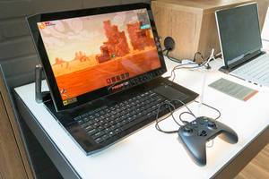 Acer Predator Triton 900 Gaming Notebook, mit Multi-Touch UHD Touch-Bildschirm