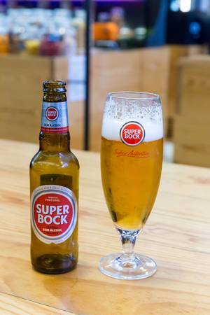 Alkoholfreies Super Bock Bier