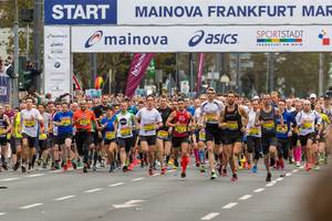Amateurfeld startet beim Frankfurter Mainova Marathon 2019