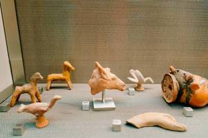 Ancient Greek figurines made of clay of different animals (Flip 2019)