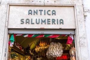 Antica Salumeria - italienischer Wurstwarenverkäufer in Rom