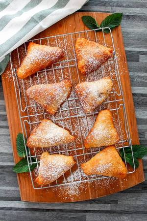 Apples Turnovers (top view)