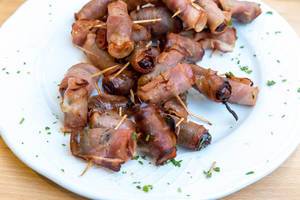 Bacon-wrapped dates