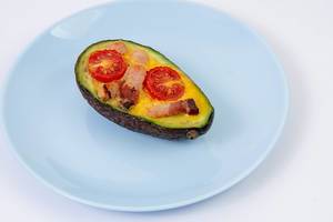 Baked Avocado with Eggs Cherry Tomato and Bacon (Flip 2019)