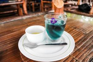 Blue colored iced mint tea with sugar syrup (Flip 2019)